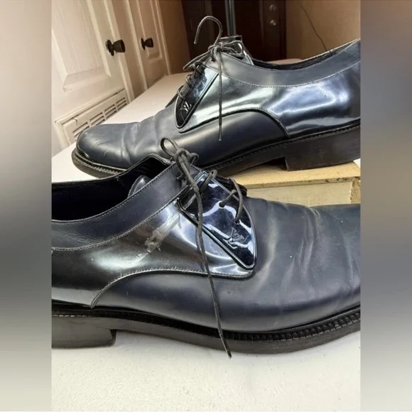 Louis Vuitton Runway Blue Leather
Metal Palace
Derby Shoes Sz 9 - Picture 6 of 15
